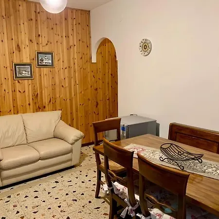 Charlie's House Apartment